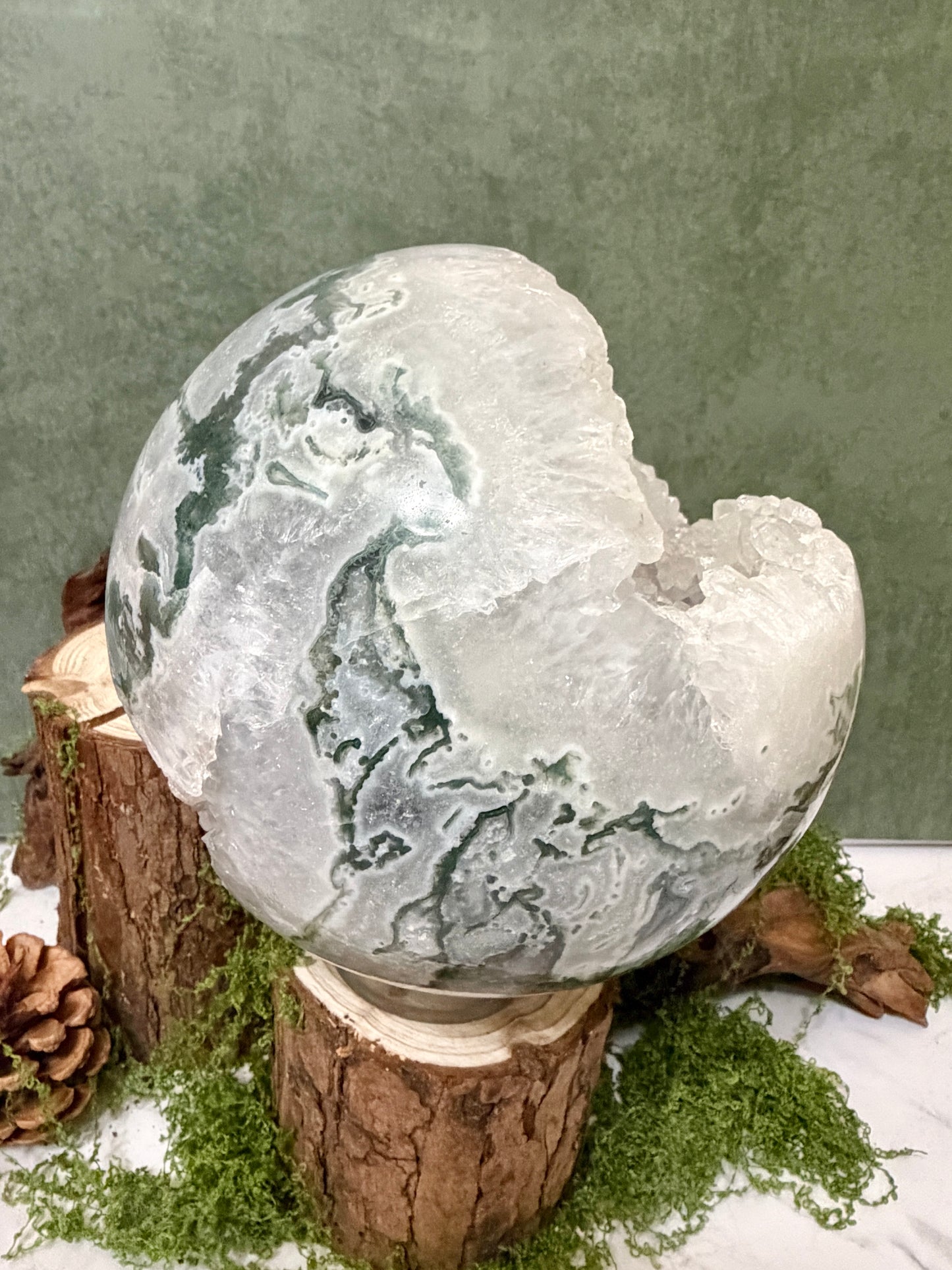 XLG moss agate sphere with druzy pockets