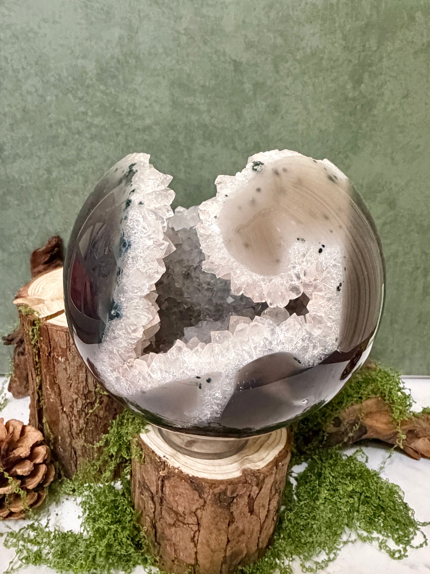 LG druzy agate sphere