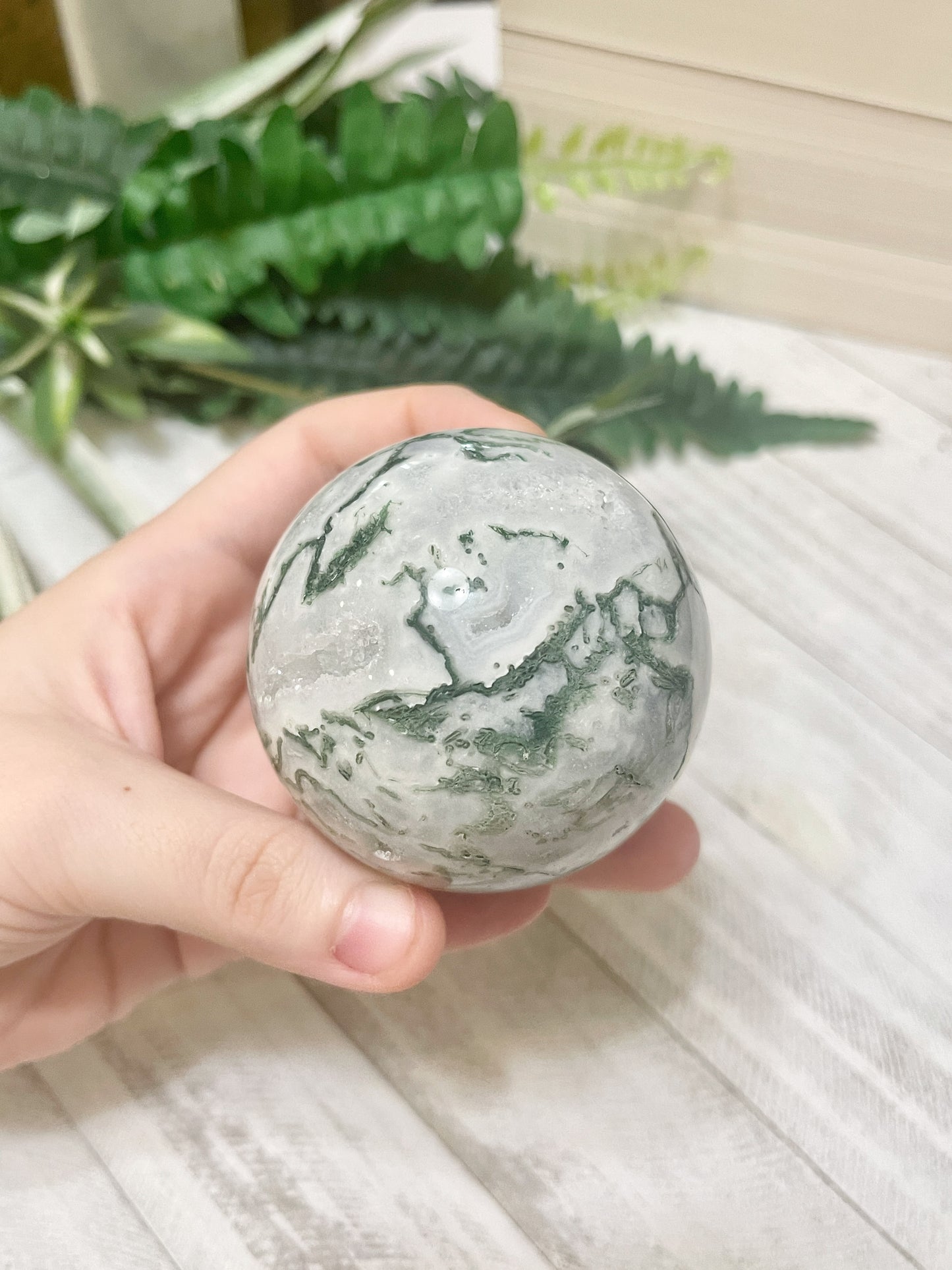 sm moss agate sphere