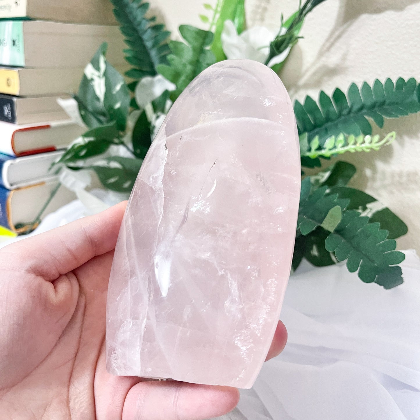 rose quartz free form (LG)