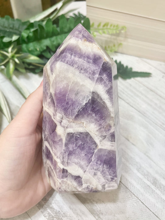 LG chevron amethyst tower