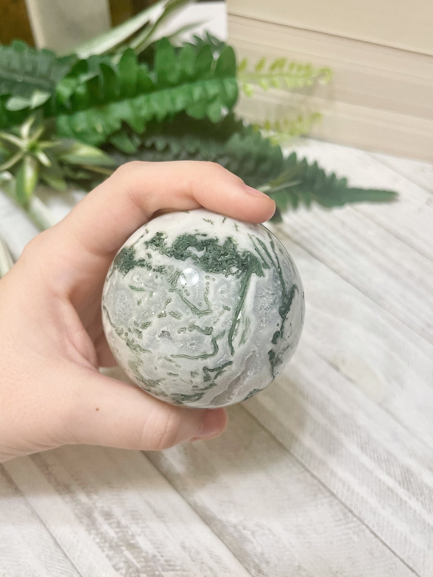 sm moss agate sphere