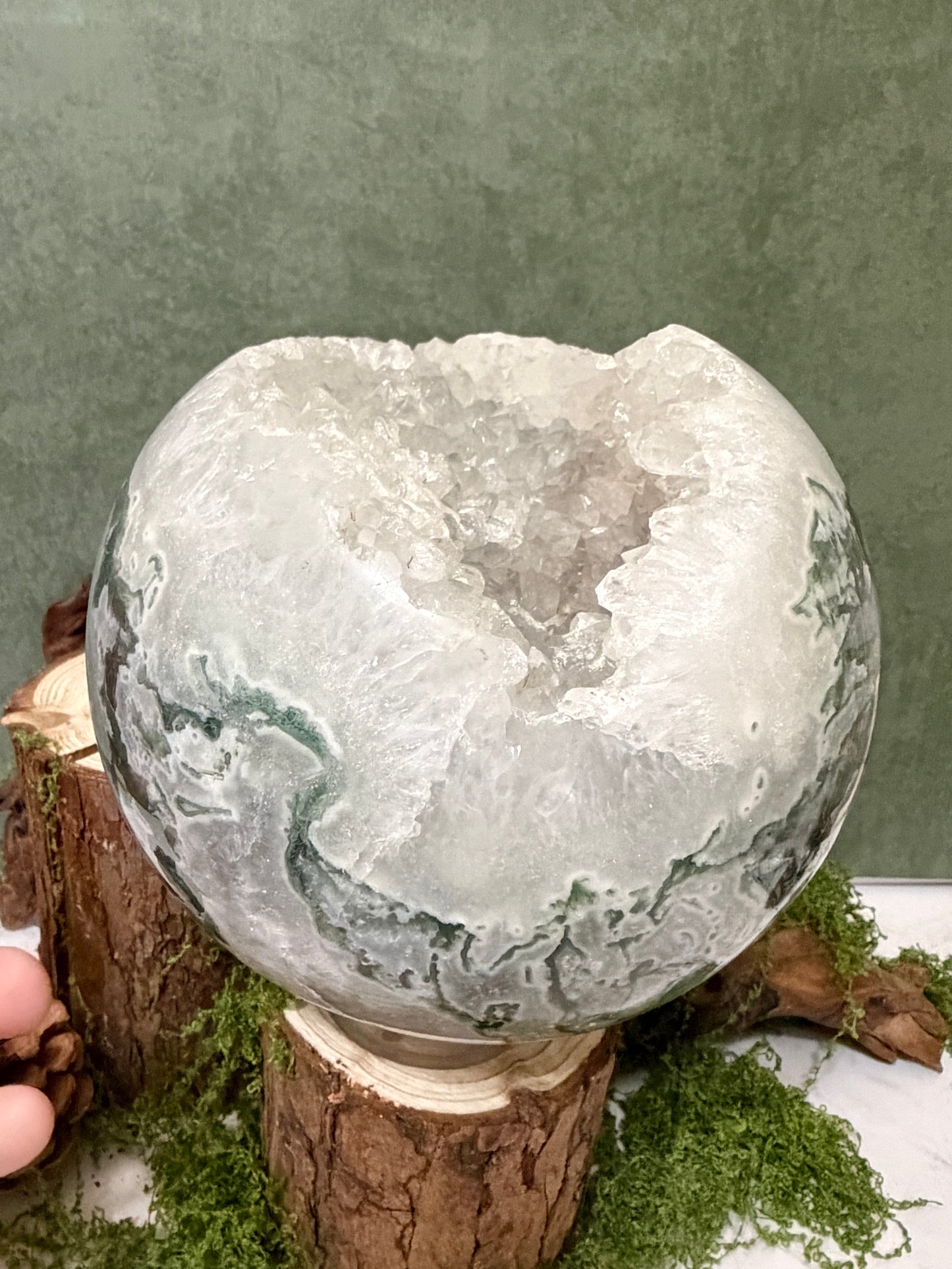 XLG moss agate sphere with druzy pockets