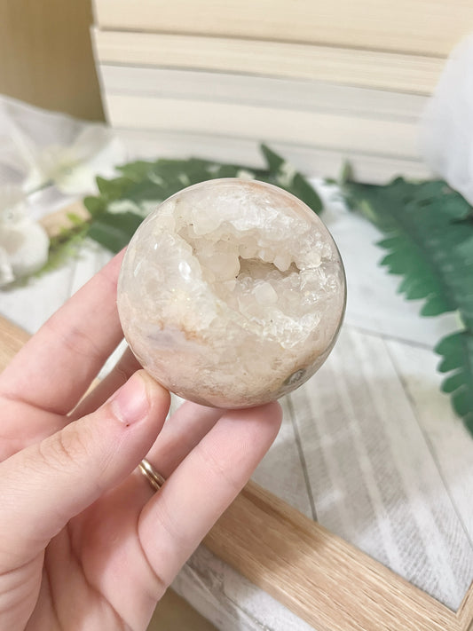 flower agate sphere