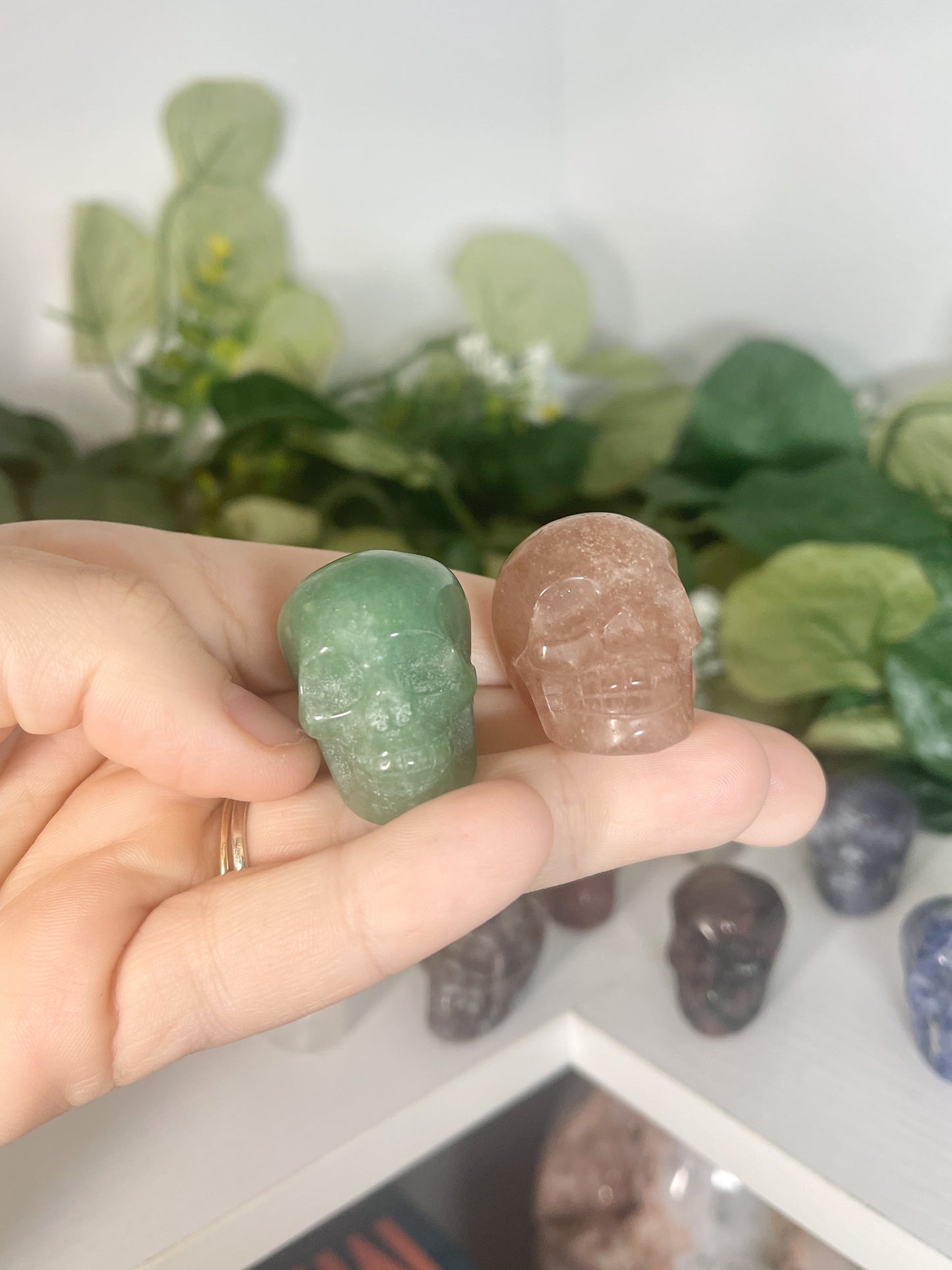 mini skull carvings