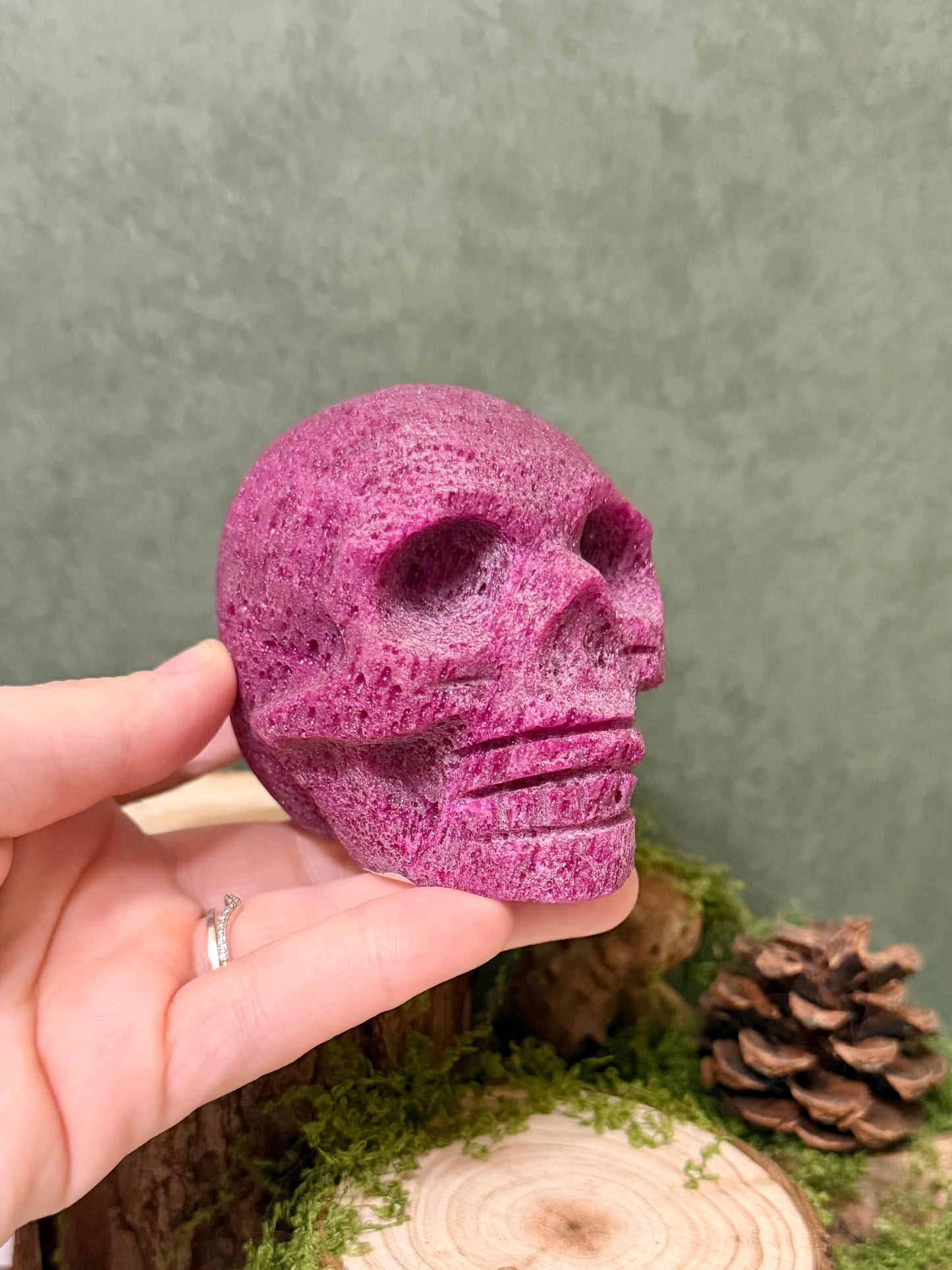 raw ruby skull