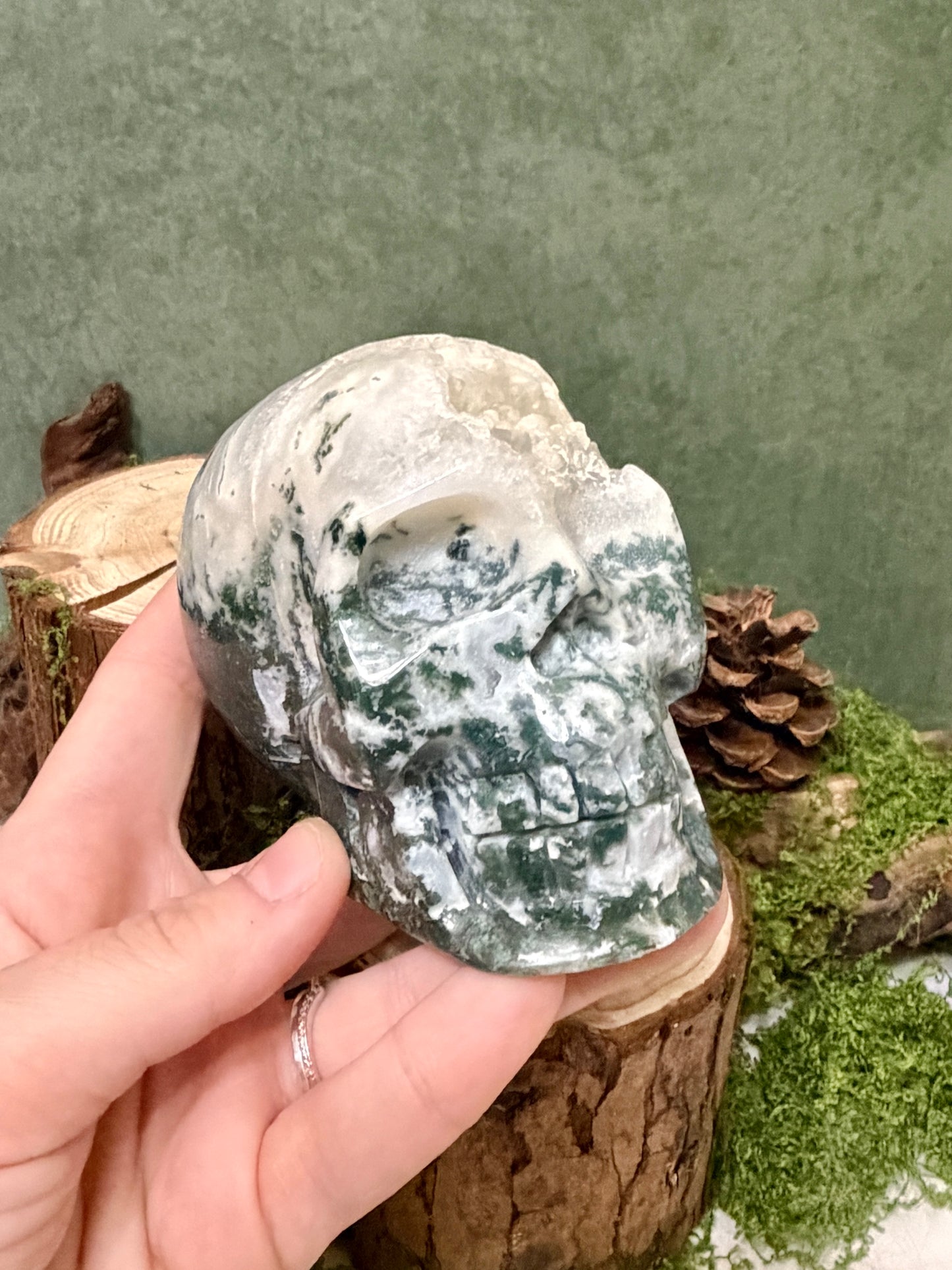 moss agate skull (head wound harry)