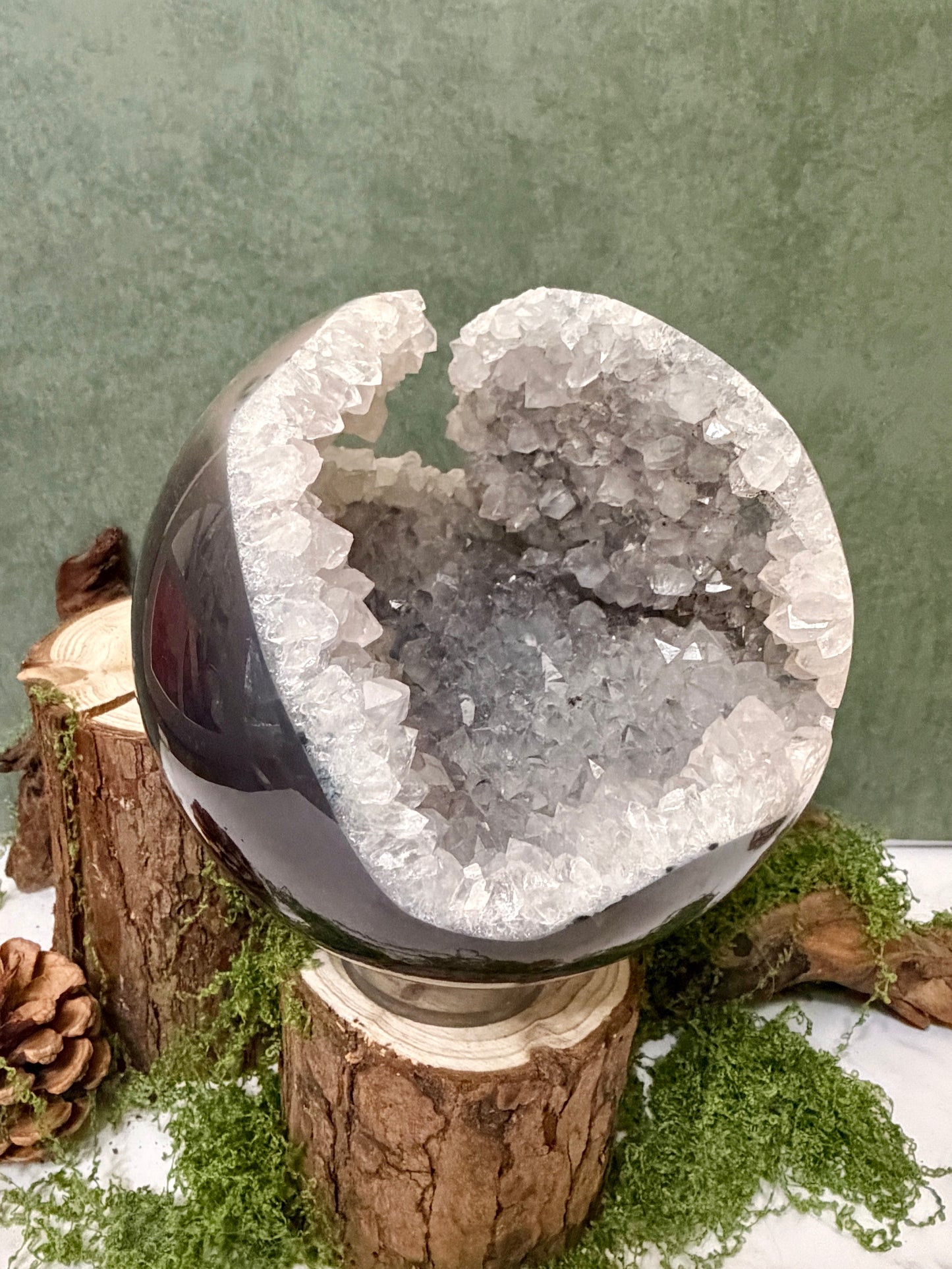 LG druzy agate sphere