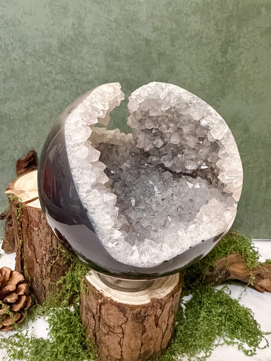 LG druzy agate sphere