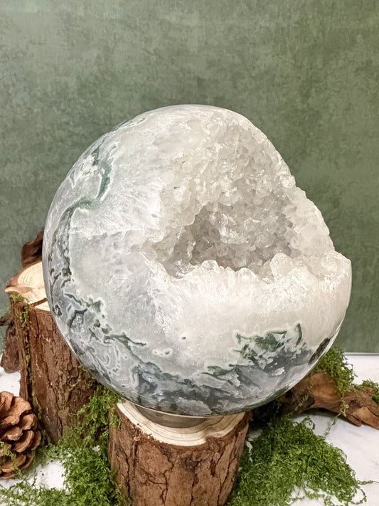 XLG moss agate sphere with druzy pockets