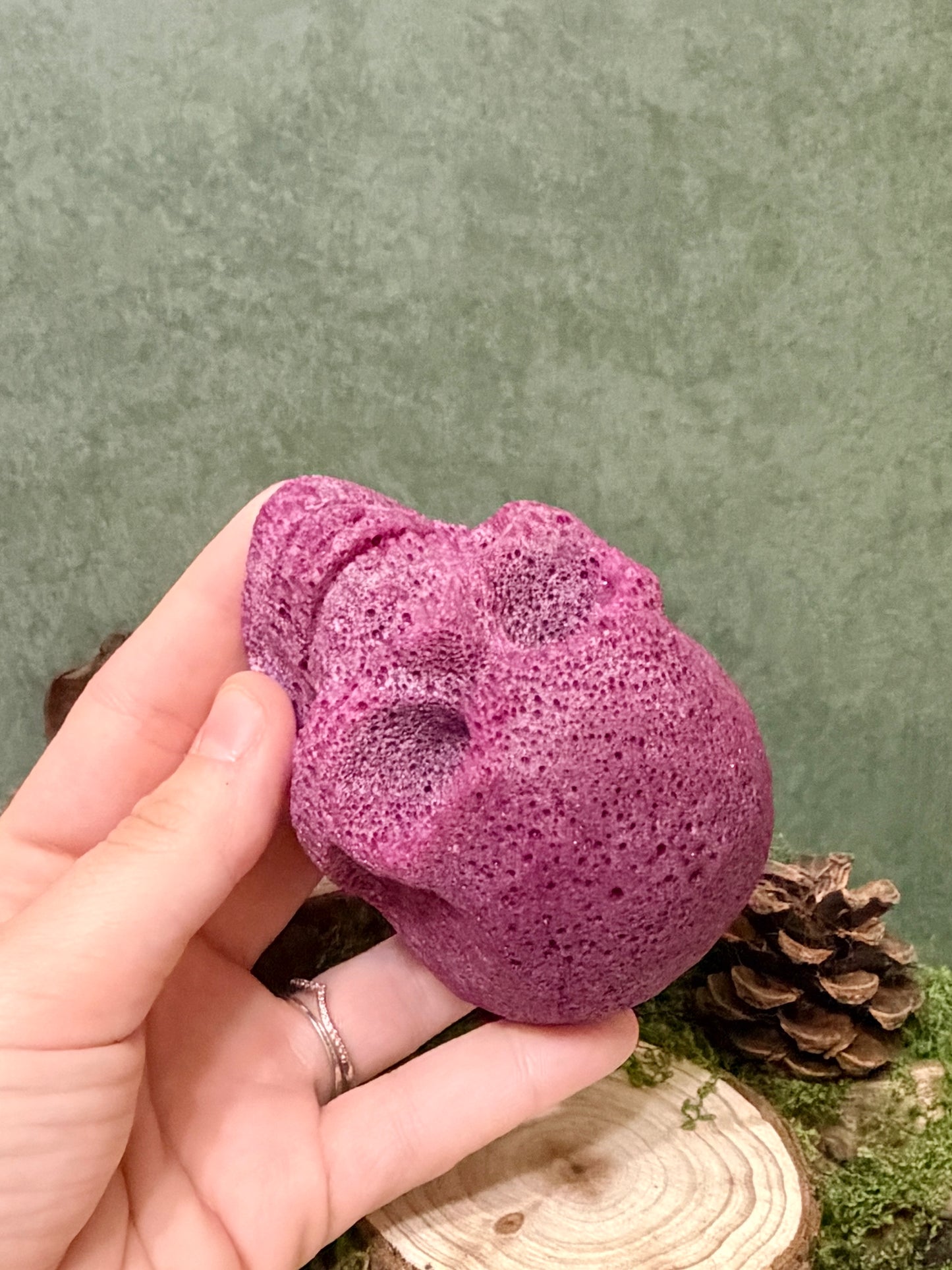 raw ruby skull